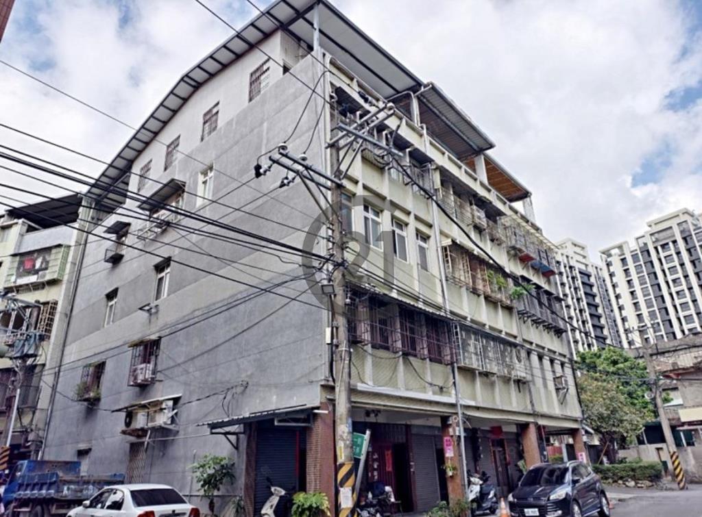 八里龍形邊間二樓-D31