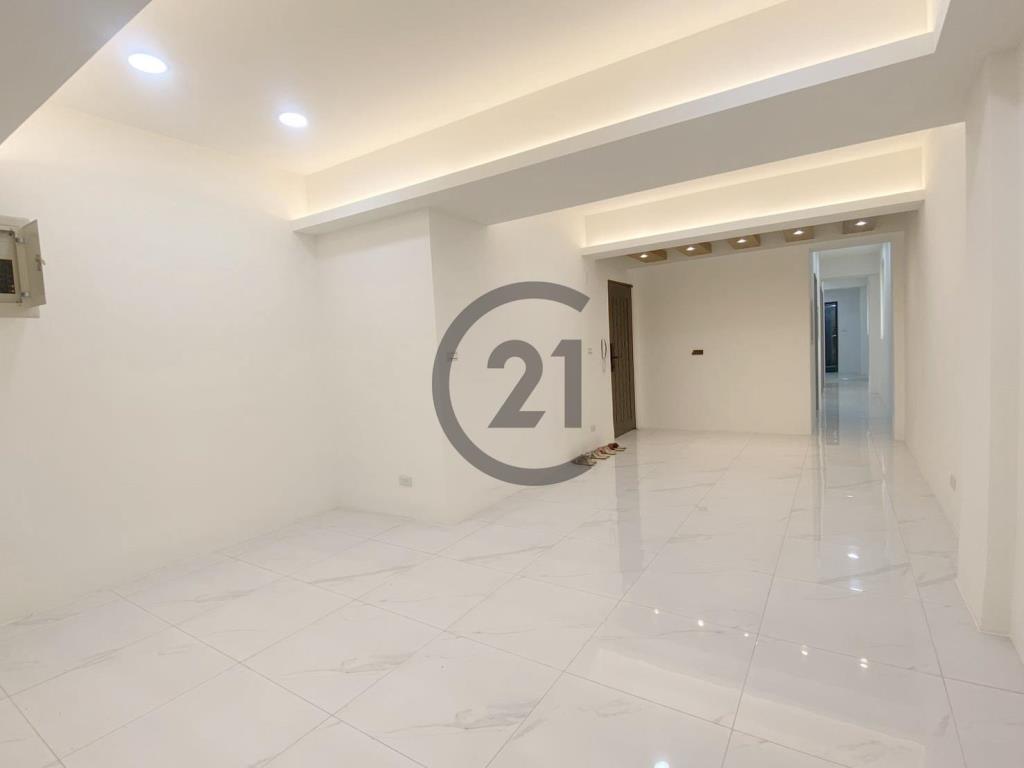 新莊捷運站美妝二樓-A36