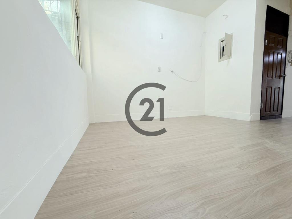 萬坪公園頂佳佳-A126