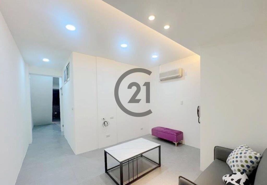 捷運三重國小頂佳佳-D17