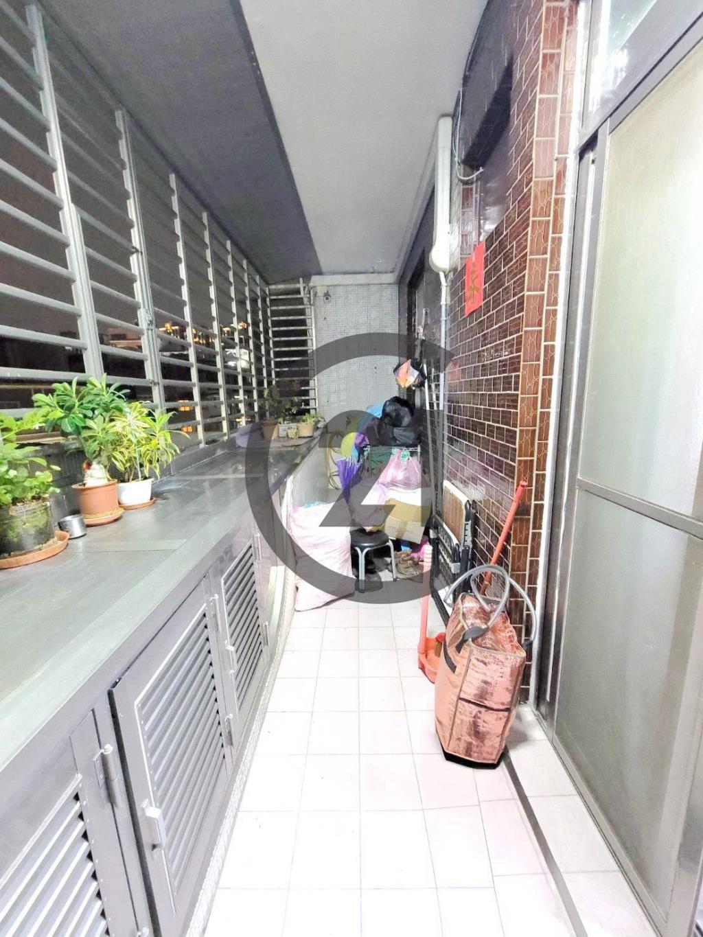 新莊捷運建中黃金三樓-A62