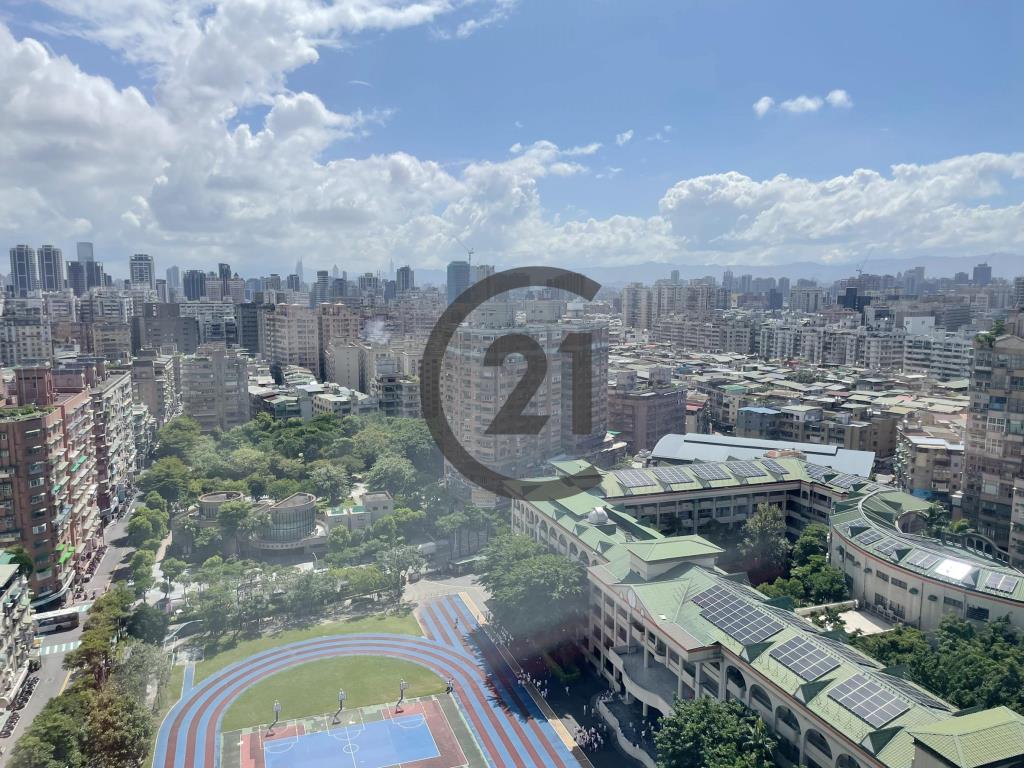 榮馥大院景觀三房車-B202