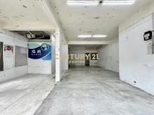 學區旁金店面