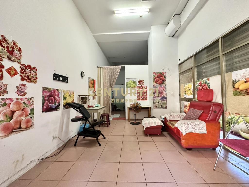 理想角間金店面