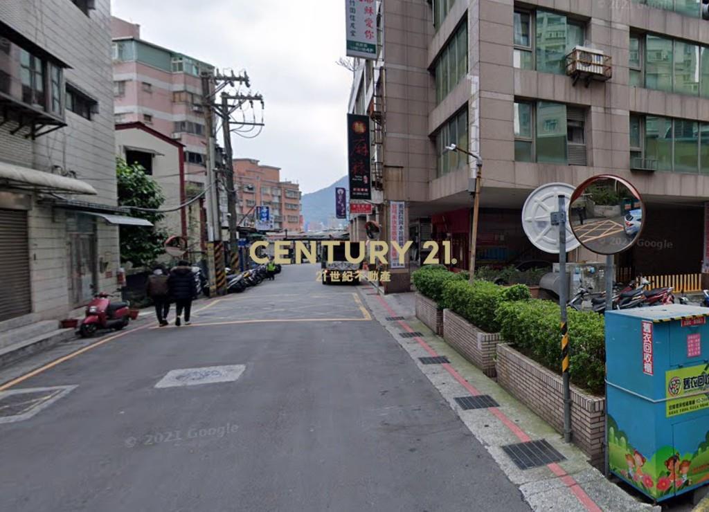 理想角間金店面