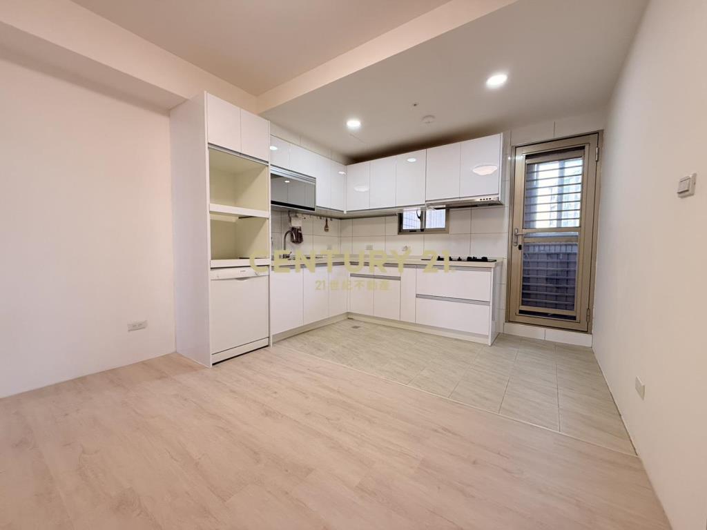 關渡來富美景四房車