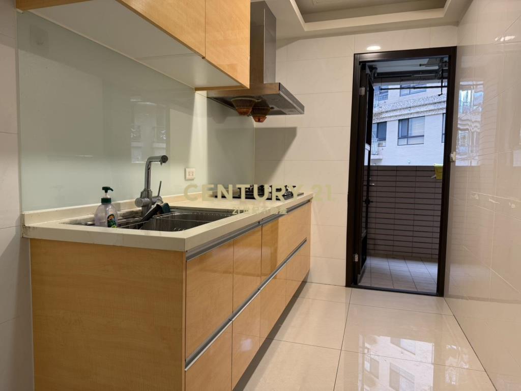 水景匯採光方正三房車