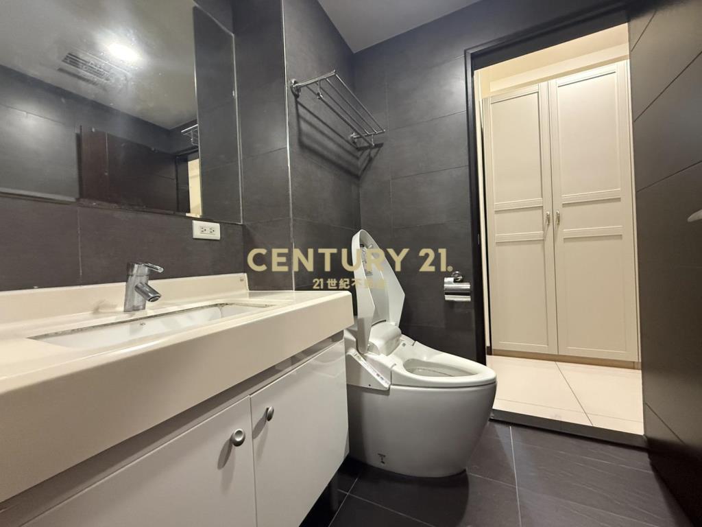 水景匯採光方正三房車