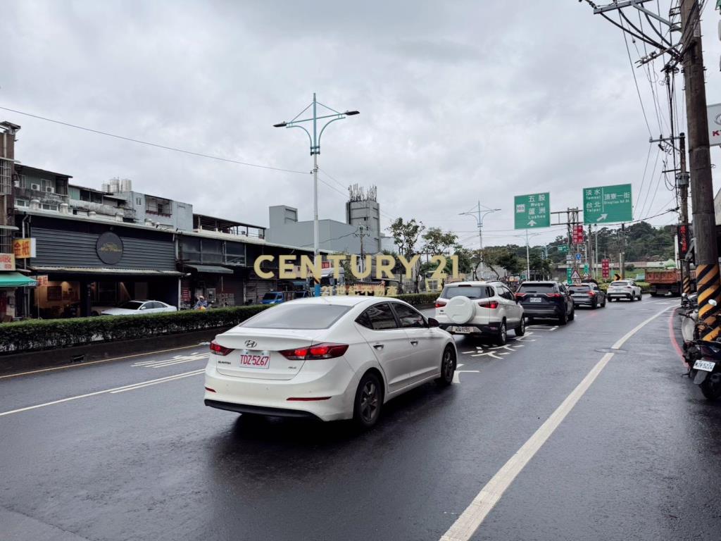 八里橋頭黃金產業地標