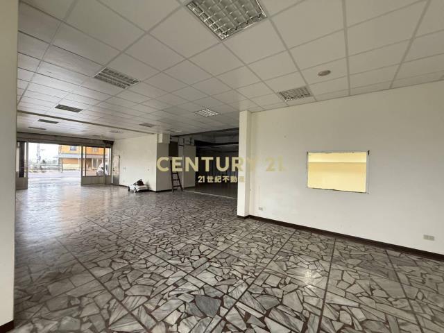 屯山面寬大好停車店面