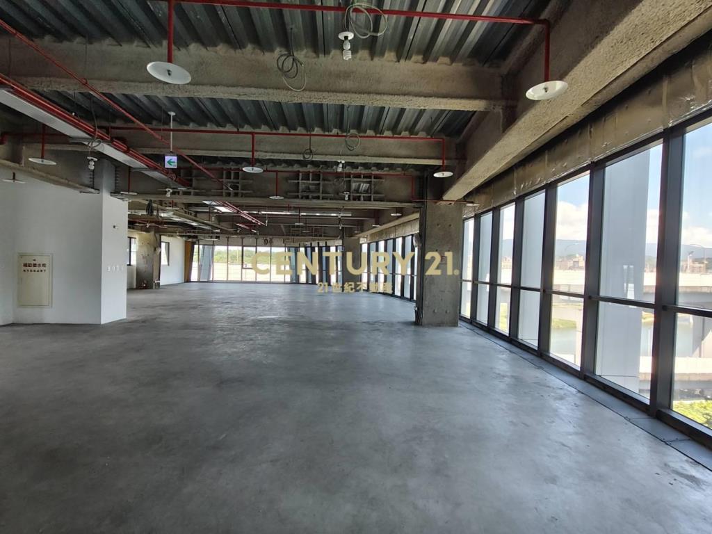 進駐南港砳建築6樓