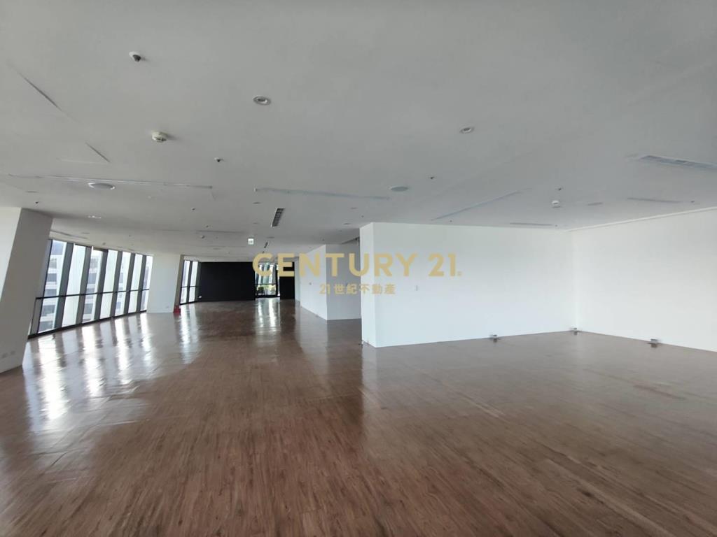 進駐南港砳建築12樓