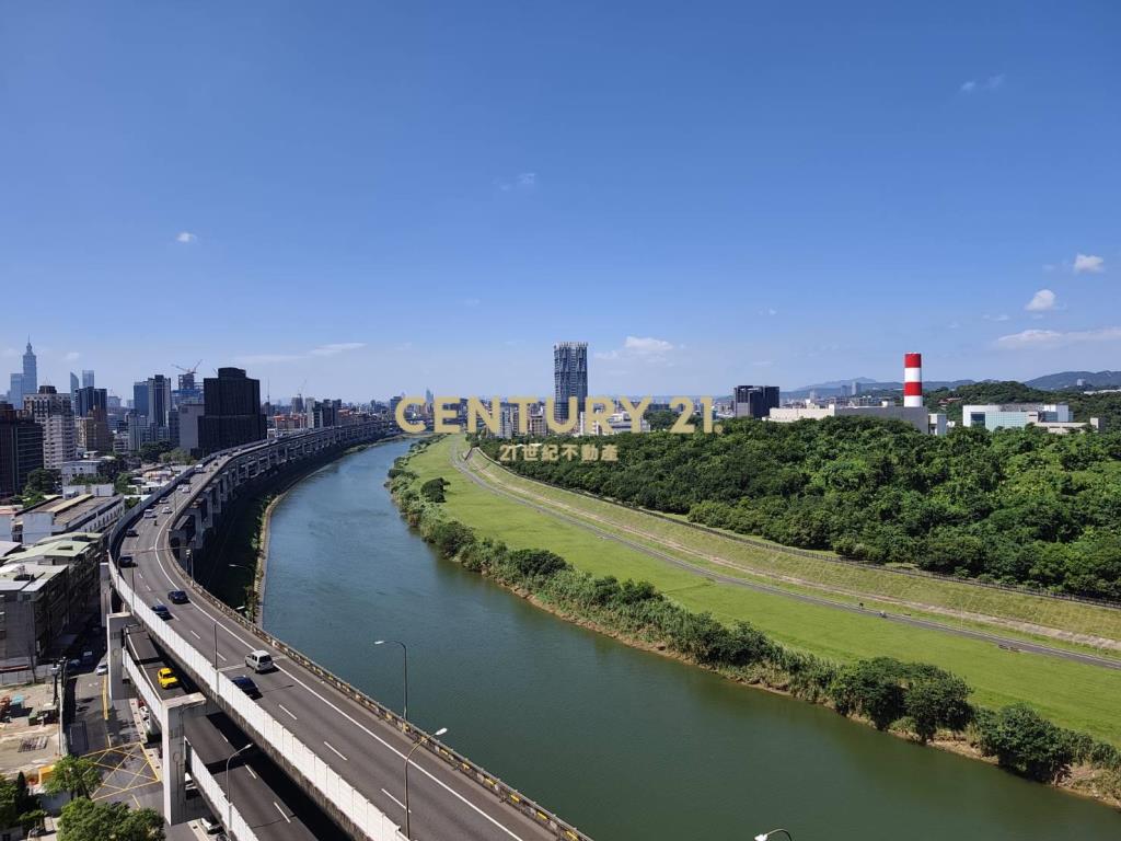 進駐南港砳建築12樓