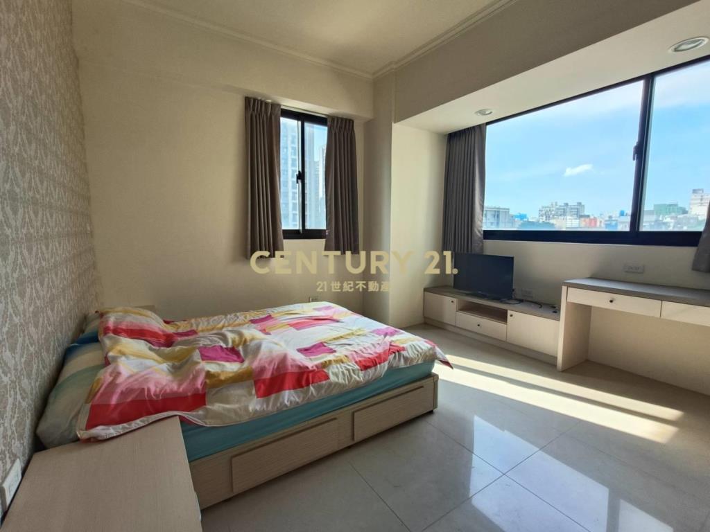 美麗殿百坪電梯店住二