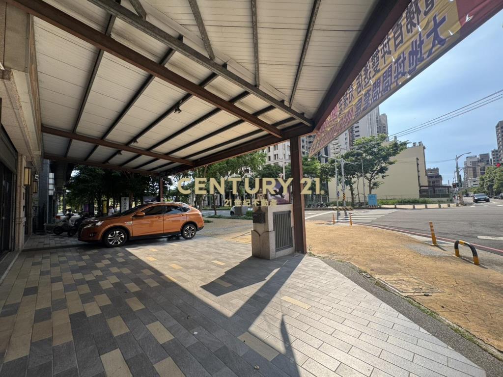 美麗殿百坪電梯店住二