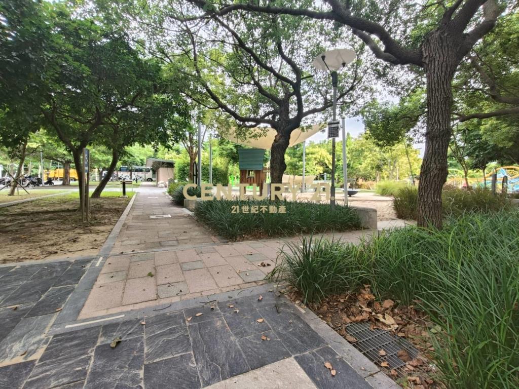 美麗殿百坪電梯店住二