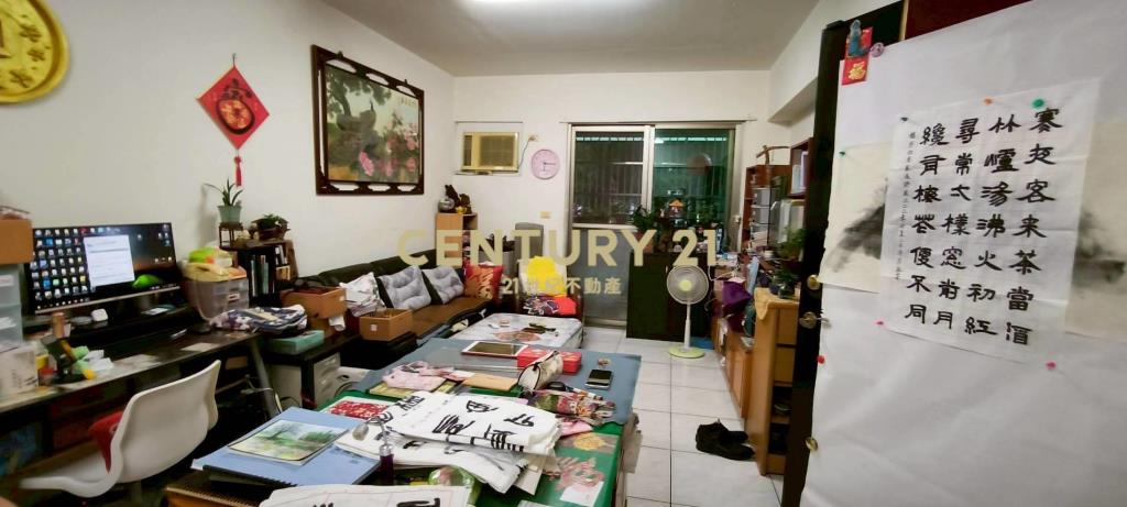 新莊民安西路公園特區華廈4房車