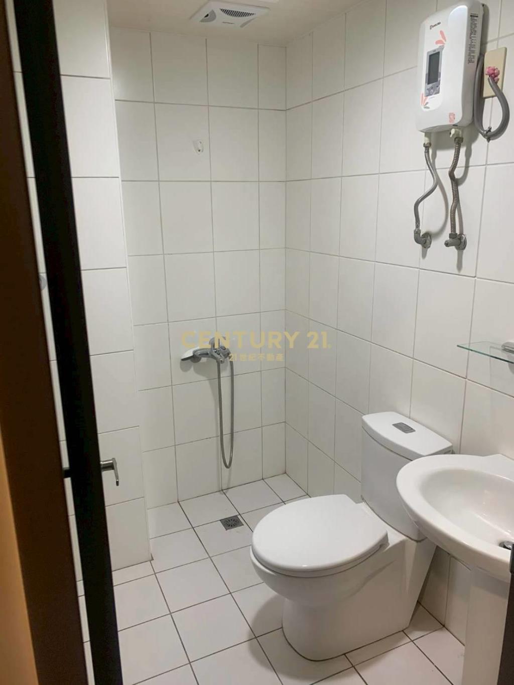 三峽台北大學達人菁英三套房滿租中