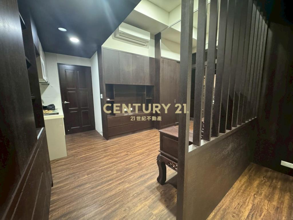 鶯歌火車站前稀有一樓華廈