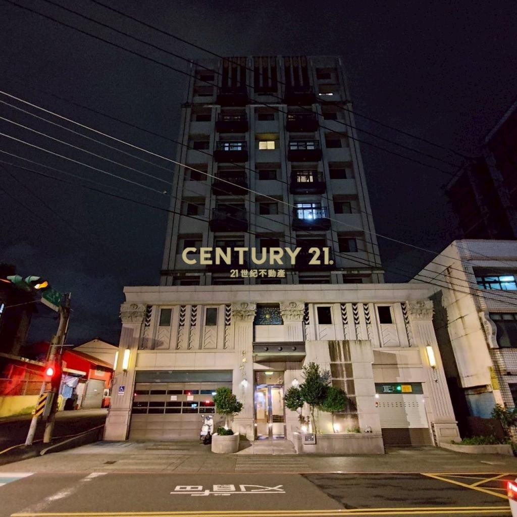 鶯歌火車站前稀有一樓華廈