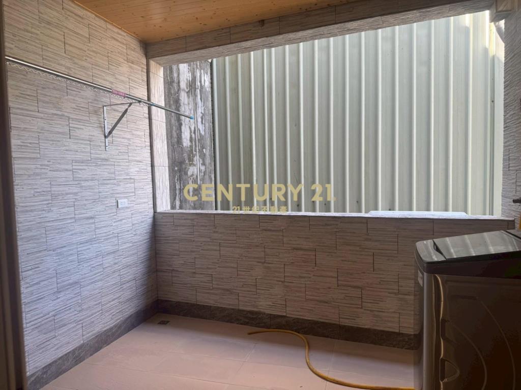 全新整修透天套房