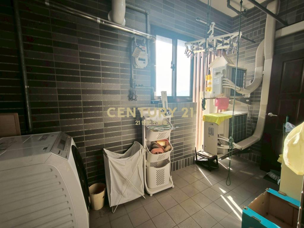 三峽櫻花景觀四改三房車位