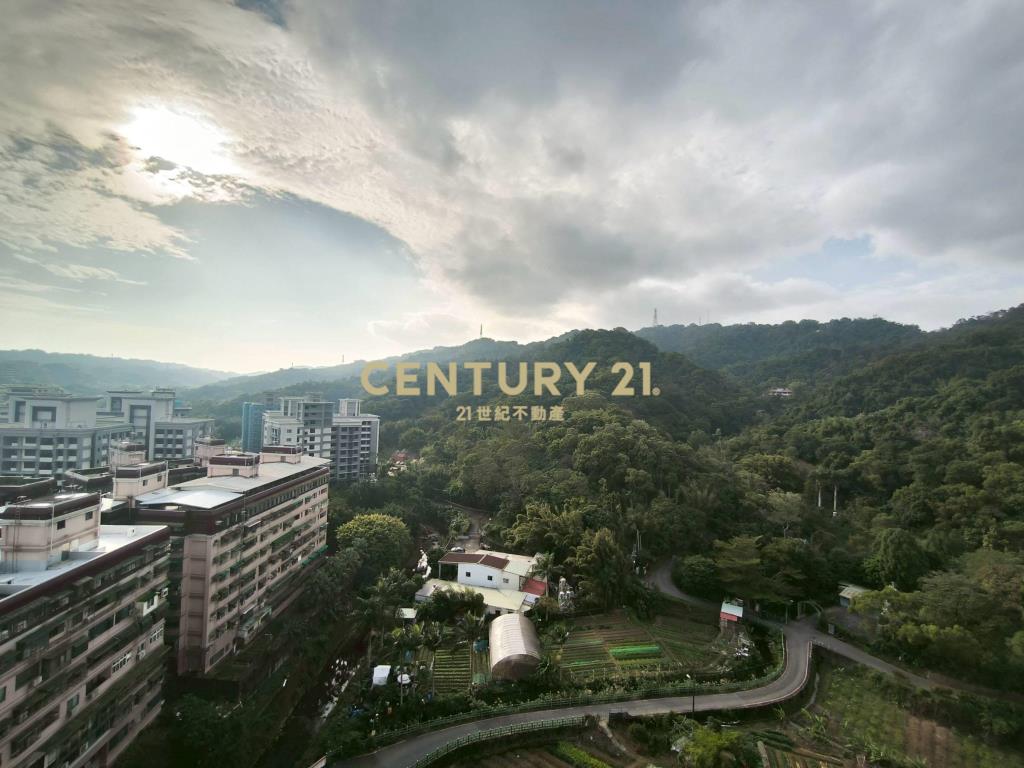 三峽櫻花景觀四改三房車位