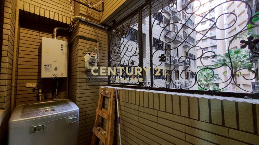 三峽北大愛在歐洲二房車