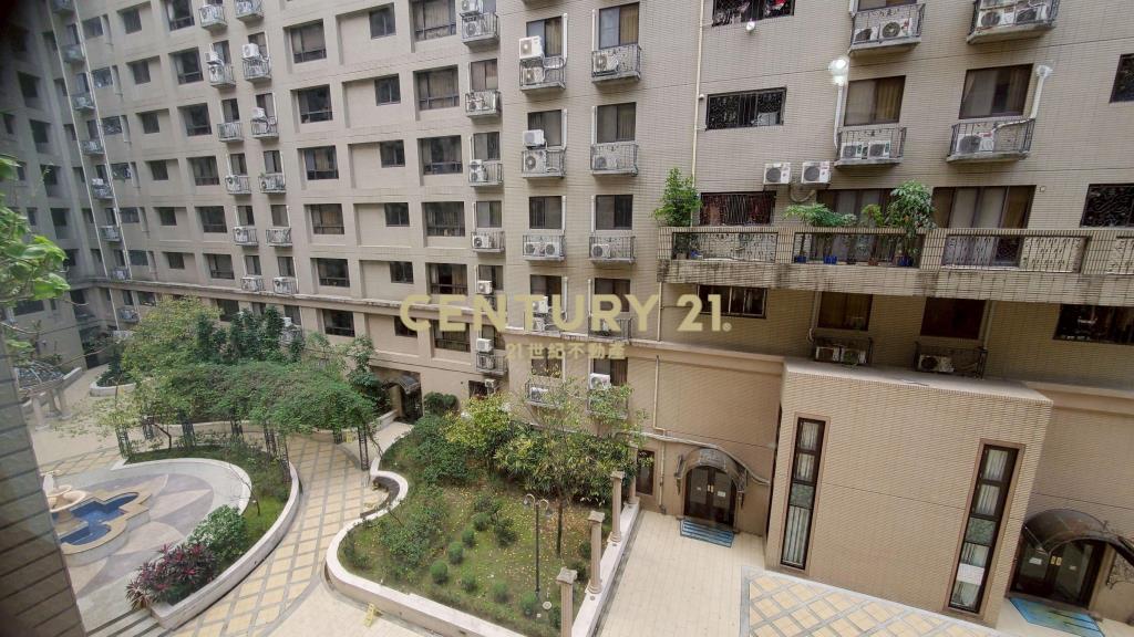 三峽北大愛在歐洲二房車