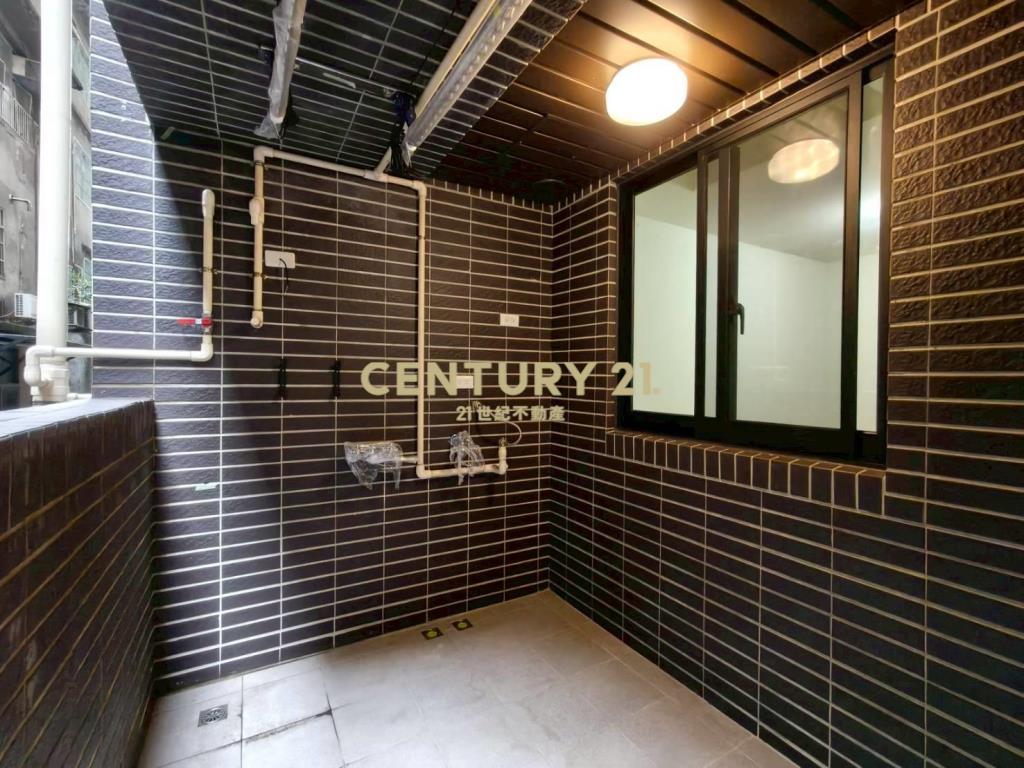 桃園易徳聚全新優質兩房車