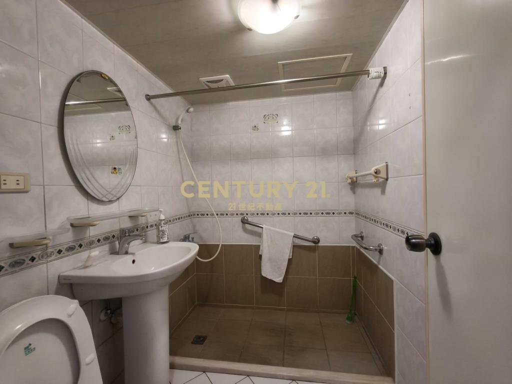 翠亨邨暖心首選三房平車