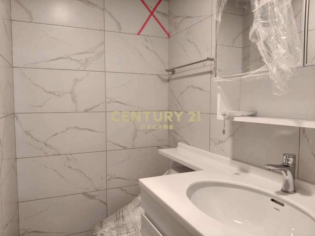 桃園易德聚全新兩房平車