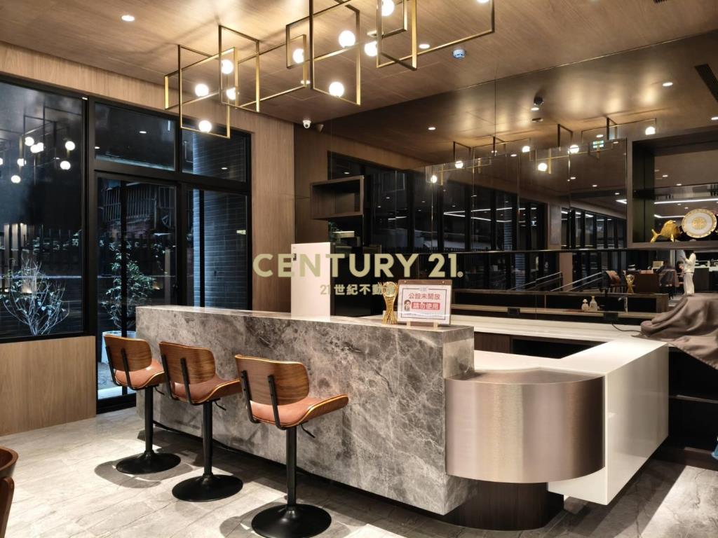 桃園易德聚全新兩房平車