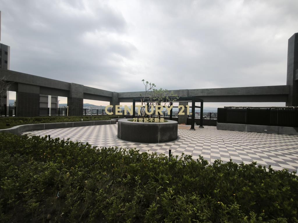 桃園易德聚全新兩房平車