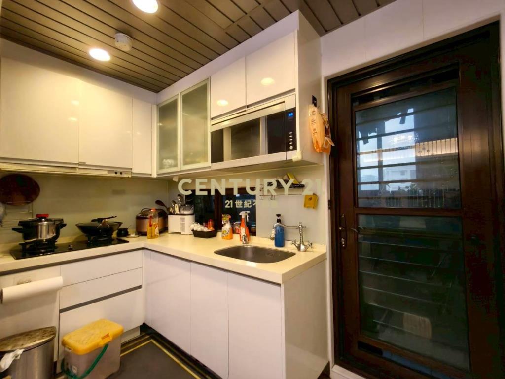 雷諾瓦3+1房雙車位