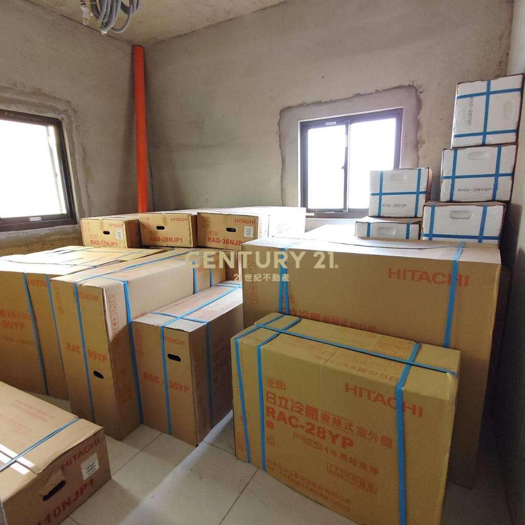 竹仁國小旁華廈三房車