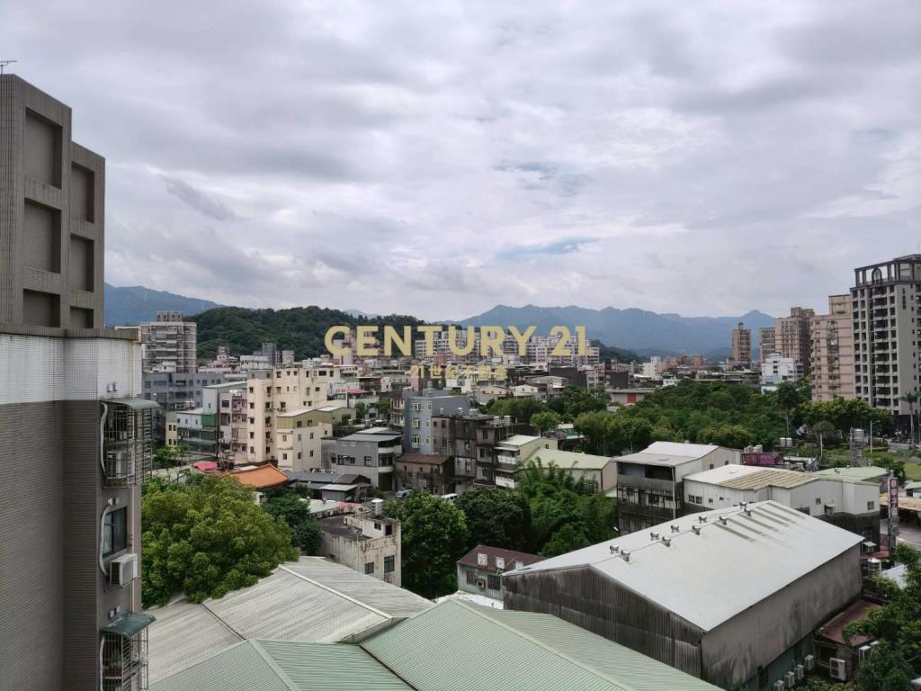 三峽長泰街低總價三房