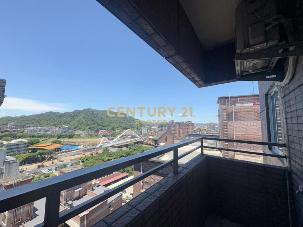 三峽龍門低公設大坪數景觀樓