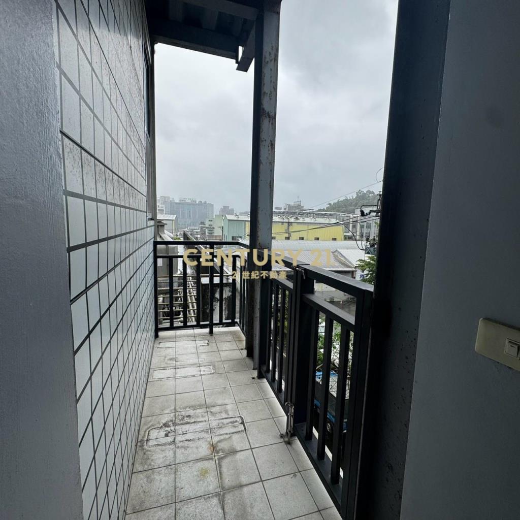 近土城交流道大暖路乙工獨棟廠辦