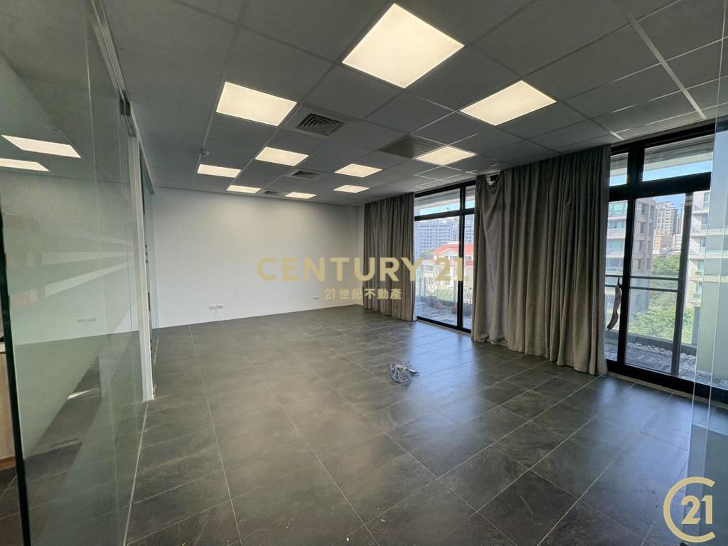 CMBD林口頂級商辦雙車位