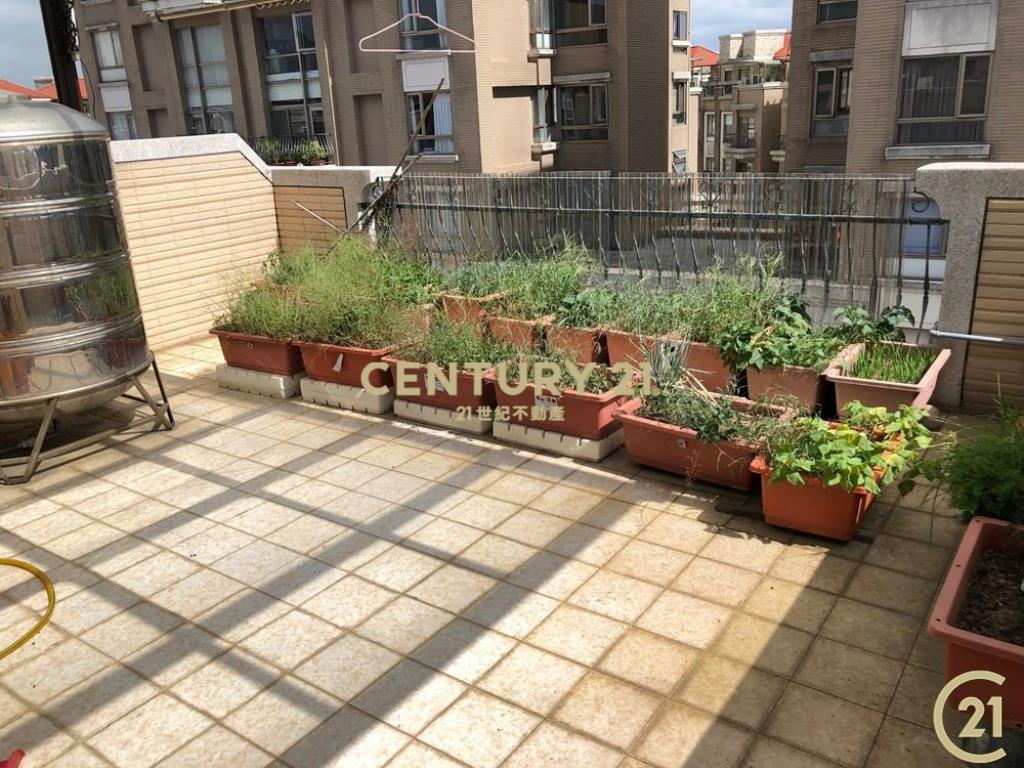 美麗花園電梯別墅