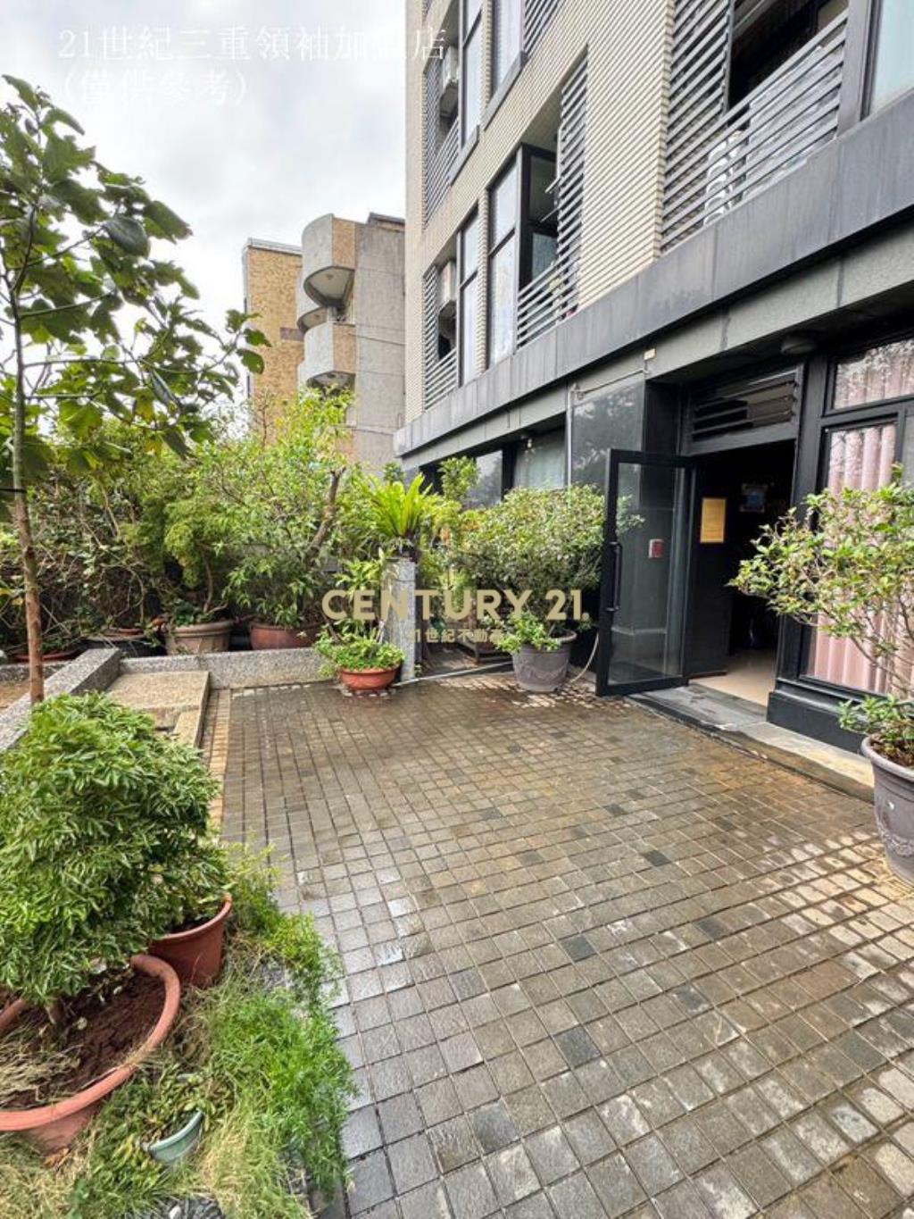 W015.捷運低總價套房