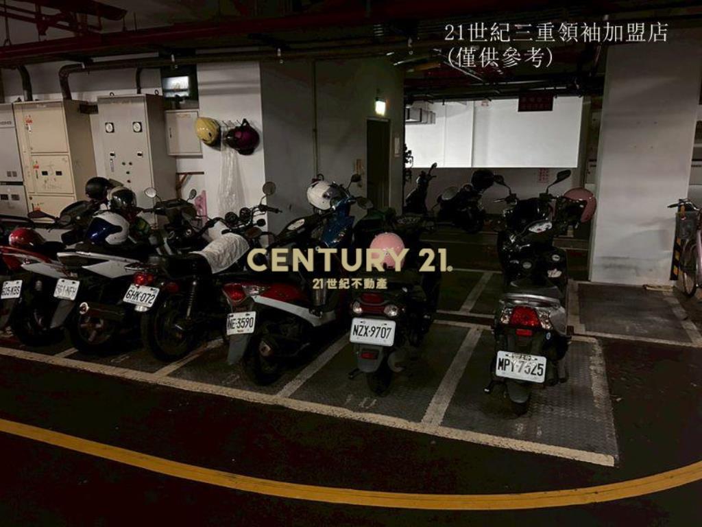L041.長榮電梯四房波平車