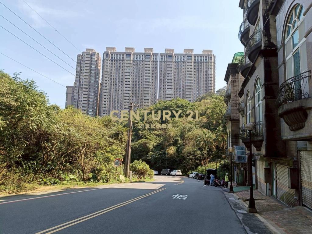 莫內花園庭外戶