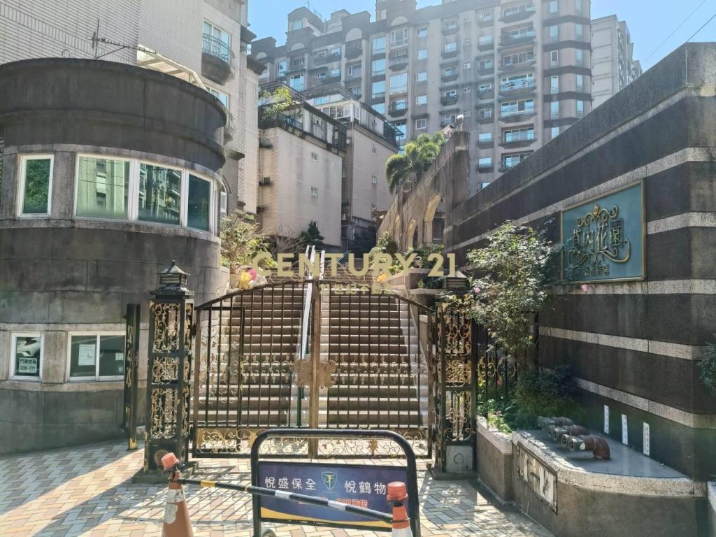 莫內花園庭外戶