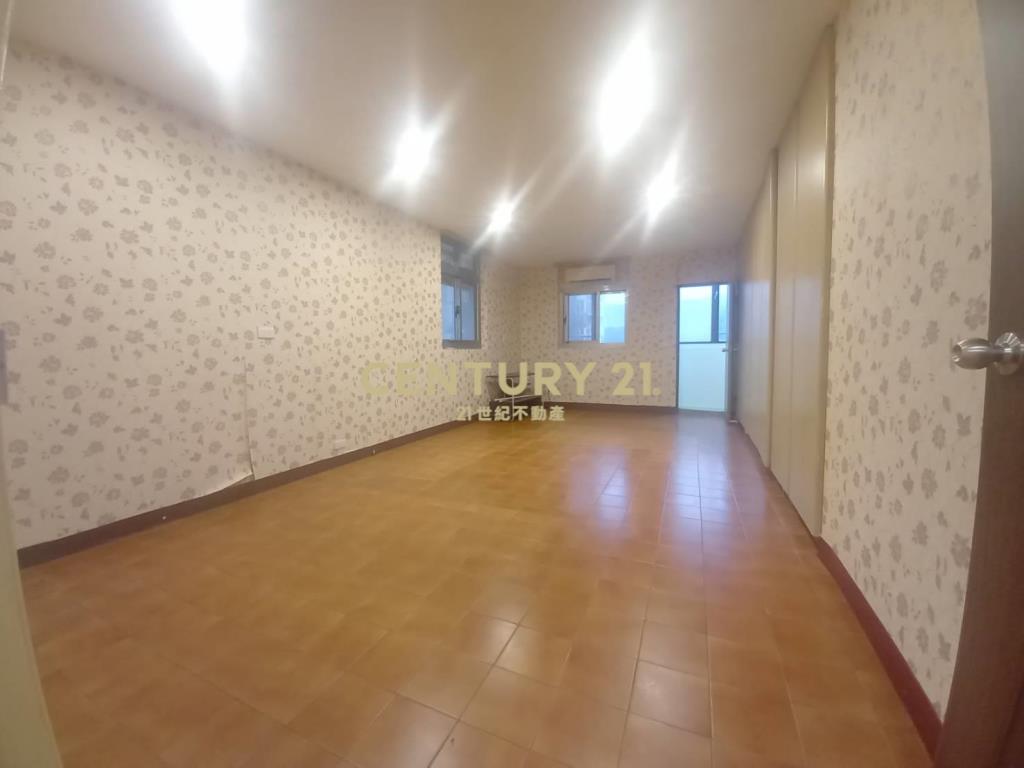 復興路米蘭皇家旁