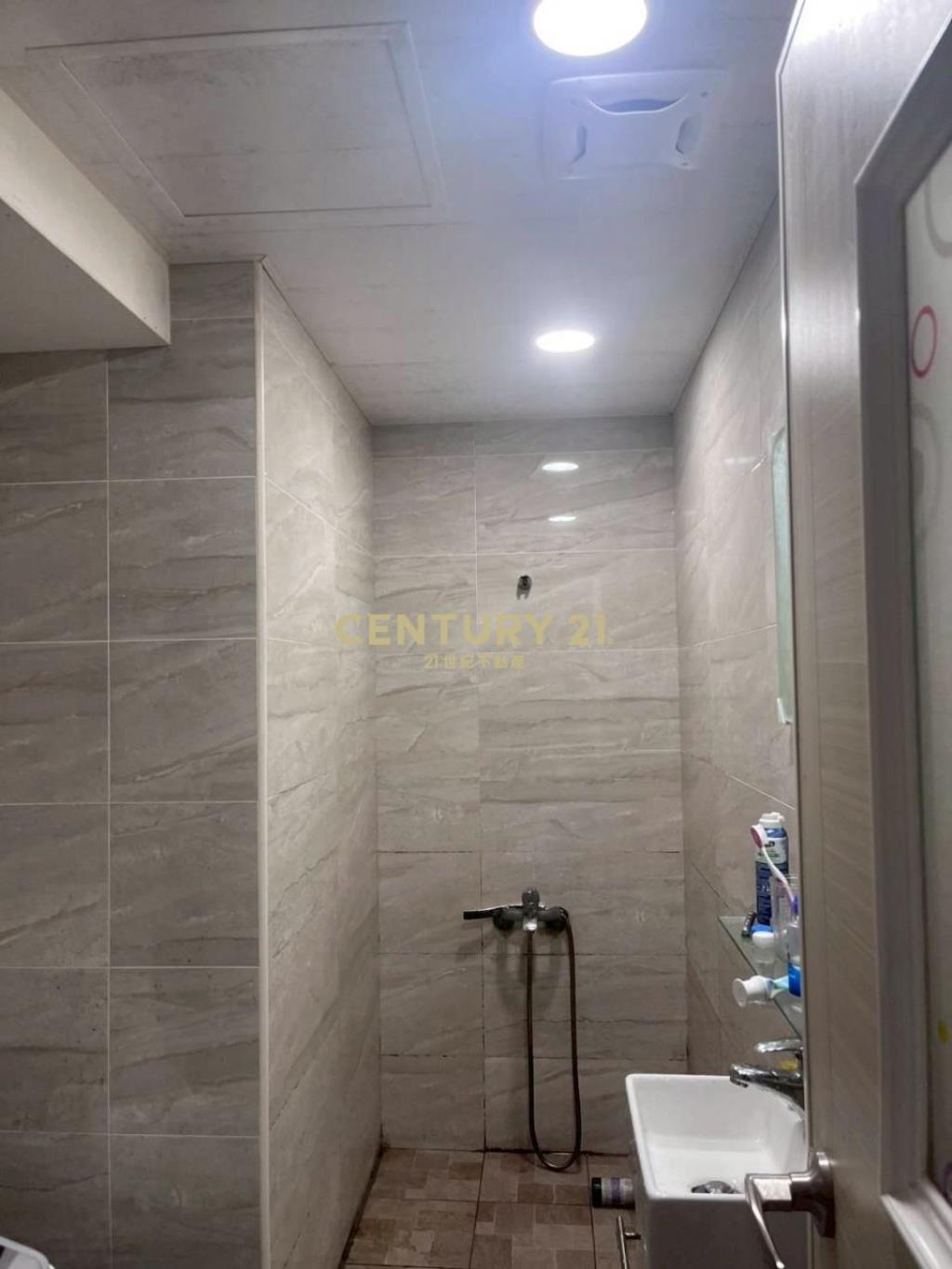 和平海景包租公