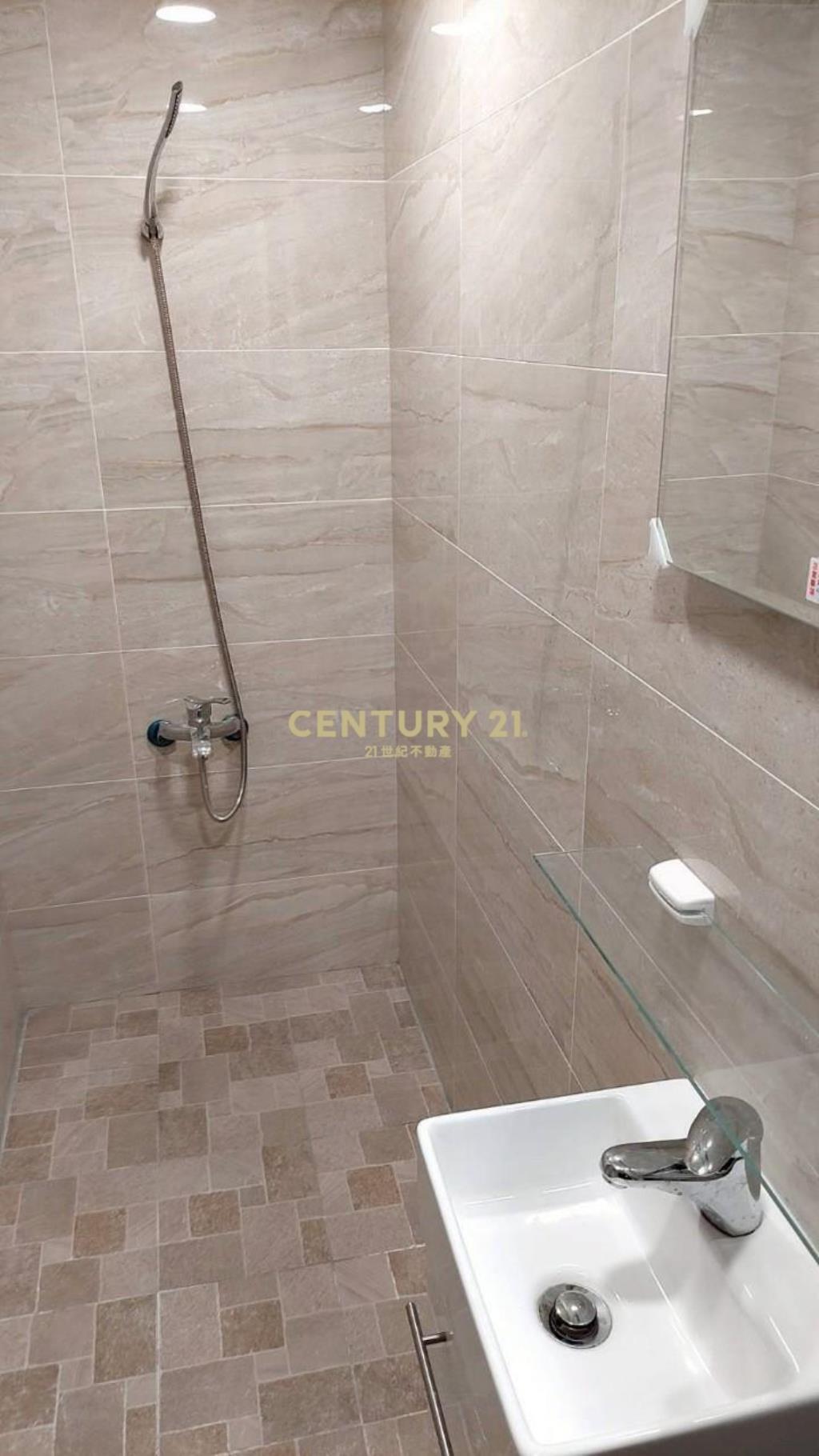 和平海景包租公