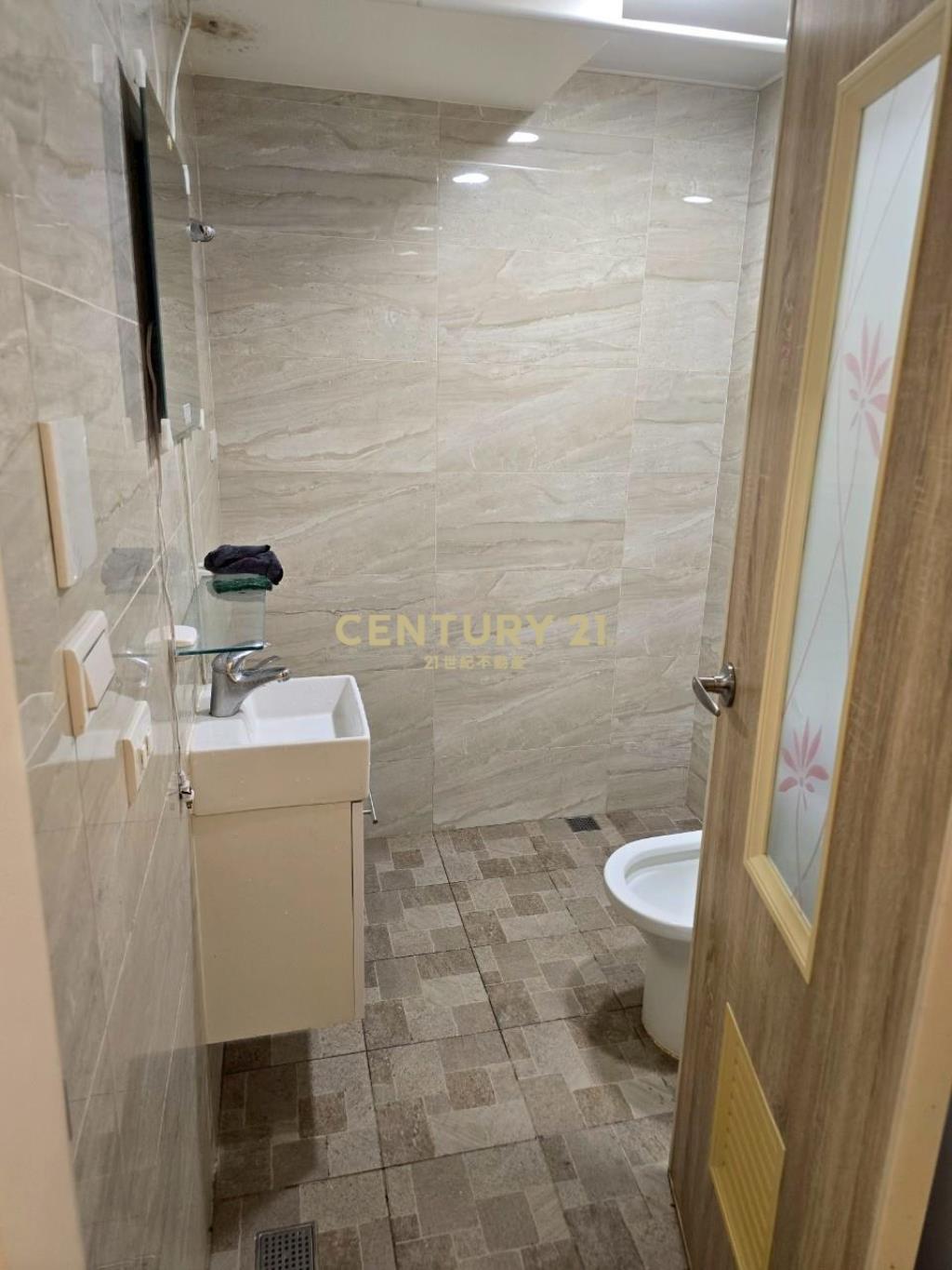 和平海景包租公