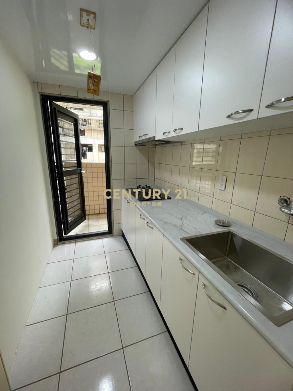 台北大國電梯三房車位